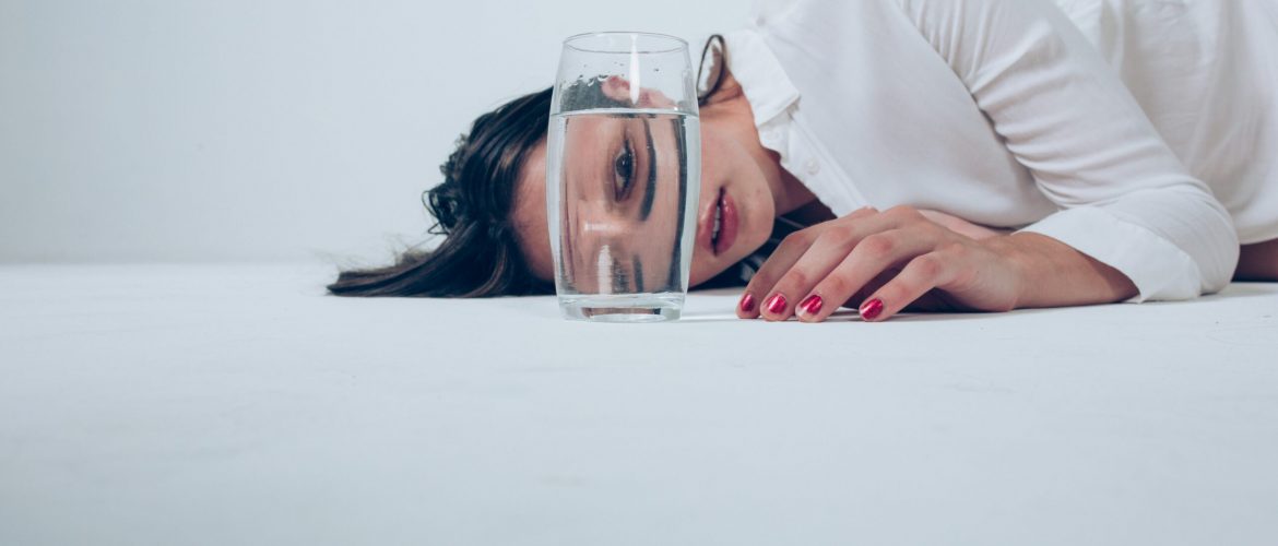 Schwindel, Kopfschmerzen, Blutdruck nach Rauchstopp: Ursachen, Soforthilfe & Warnzeichen