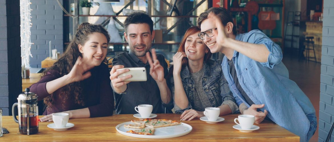 Rauchfrei in sozialen Situationen bleiben: Restaurant, Freunde & Feiern